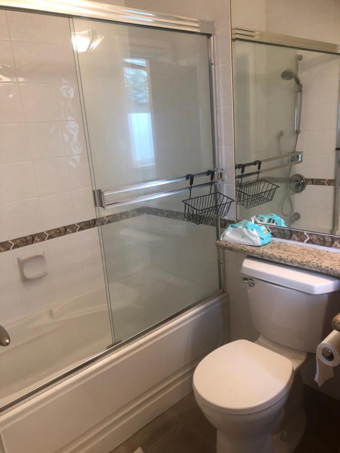 Lucky Room, A Comfortable Bedroom With Private Bathroom Close To Yvr Ρίτσμοντ Εξωτερικό φωτογραφία